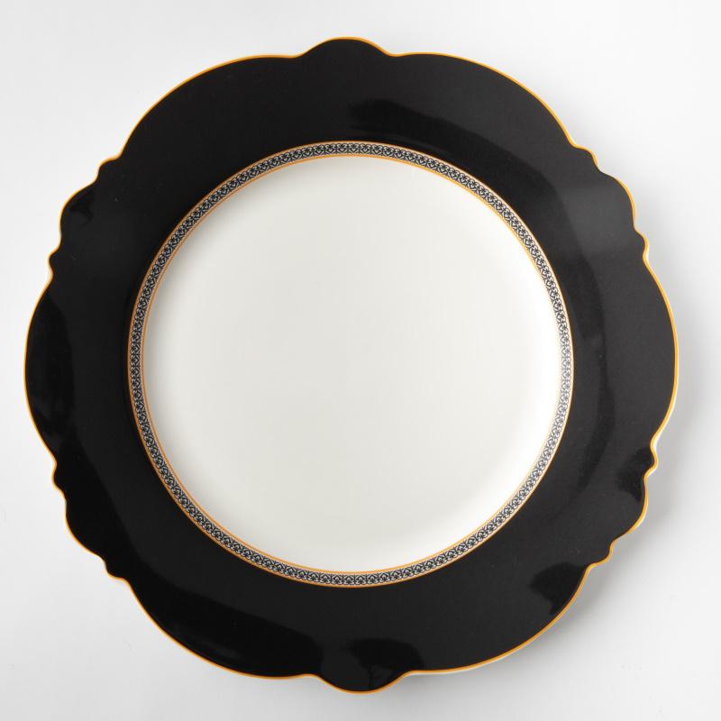 0097806 JennaClifford_charger_Blackfloral_2083